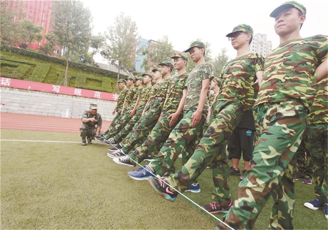 承接企業(yè)、單位、學(xué)校戶外拓展訓(xùn)練